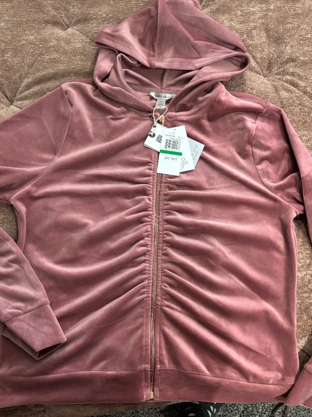 Cable and gauge velvet hoodie large nwt